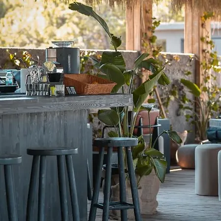 Отель Maja Luxury 4*